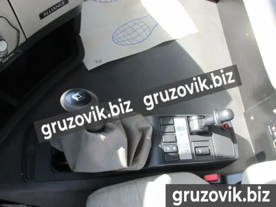 Тягач Renault Premium 2007 года б/у фото 7
