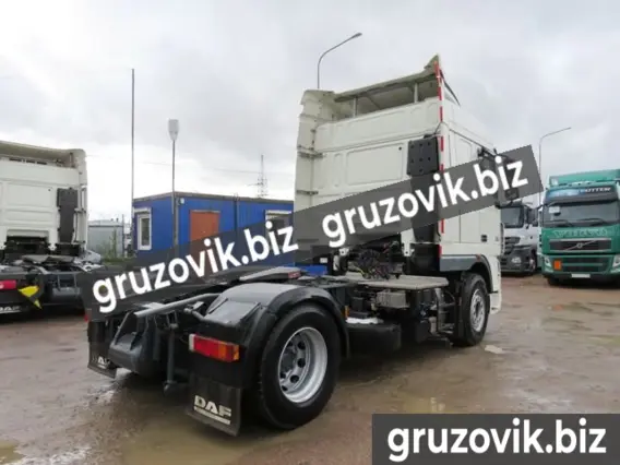 Тягач DAF XF 105 2012 года б/у фото 3