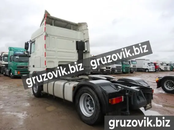 Тягач DAF XF 105 2012 года б/у фото 4