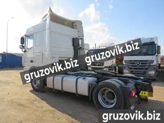 Тягач DAF XF 105 2012 года б/у фото 8