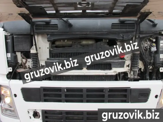 Лесовоз с КМУ Volvo FM 2006 года б/у фото 6