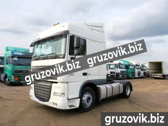 Тягач DAF XF 105 2012 года б/у