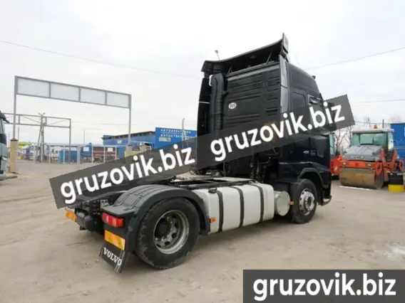 Тягач Volvo FH 2011 года б/у фото 3