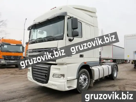 Тягач DAF XF 105 2011 года б/у