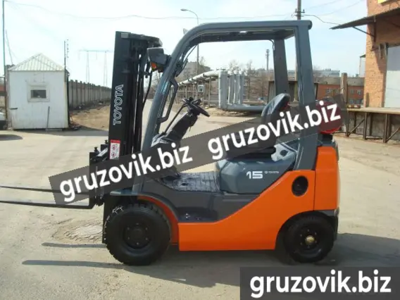 Вилочный погрузчик Toyota 8FG15 2006 года б/у