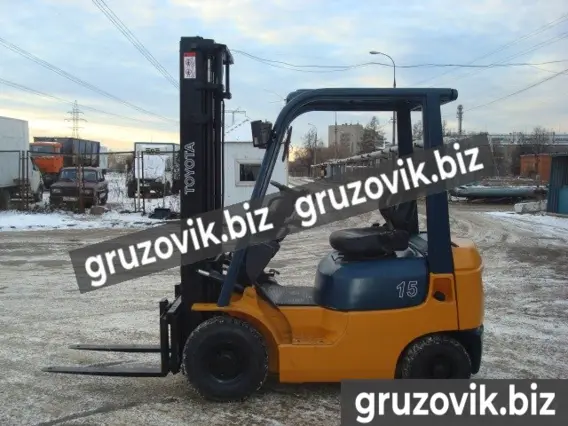 Вилочный погрузчик Toyota 7FG15 2005 года б/у