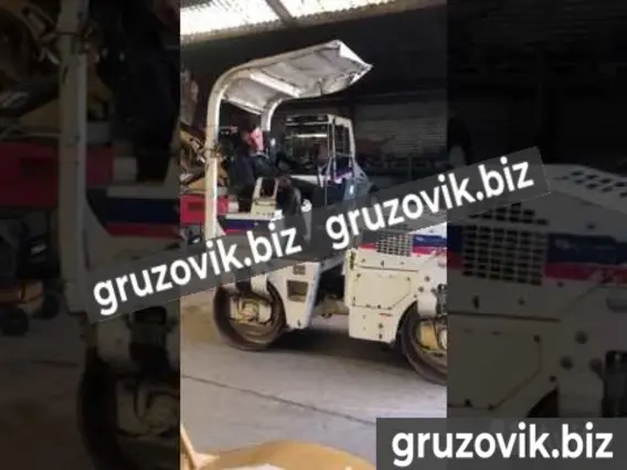 Дорожный каток Bomag BW 2002 года б/у