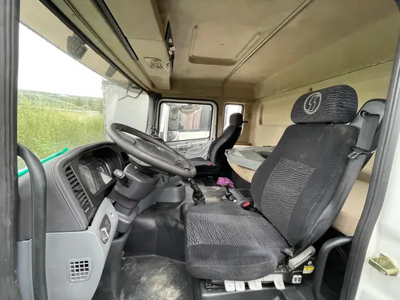 Седельный тягач Shacman SX42586V385 2023 года б/у фото 8