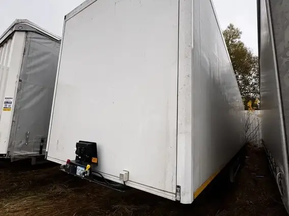Тентованный полуприцеп Wielton 93W000 2023 года б/у
