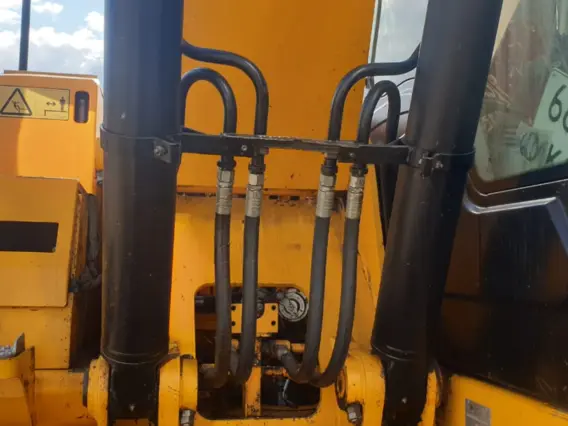 Экскаватор JCB JS220 2008 года б/у фото 10