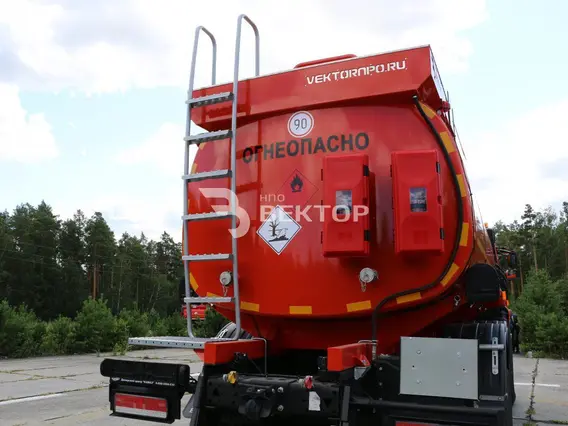 Нефтевоз Камаз 43118  б/у фото 10