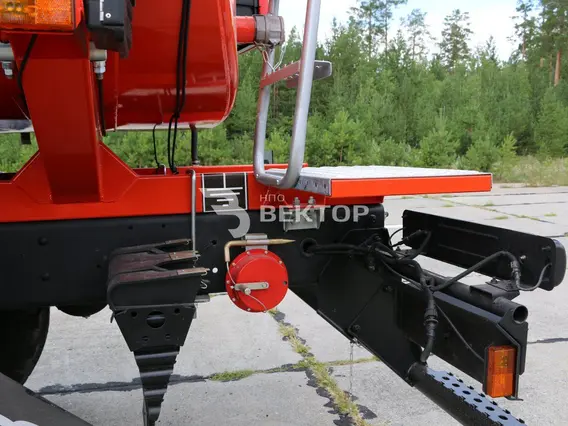 Нефтевоз Камаз 43118  б/у фото 14