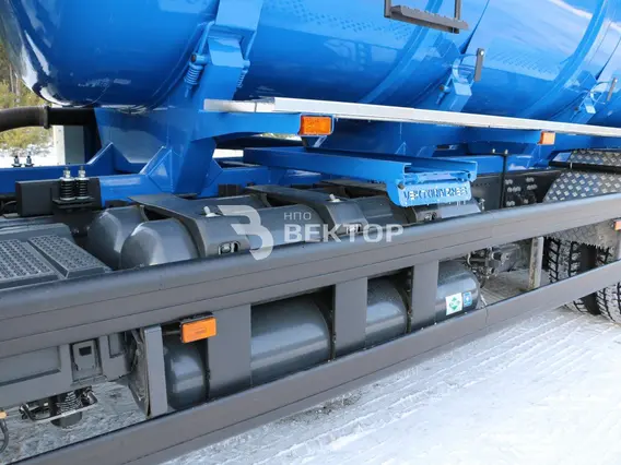 МВ Вакуумная машина МВ-20 SCANIA P340B6x4HA  б/у фото 11