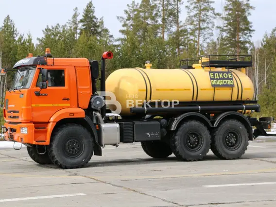 Нефтевоз Камаз 43118  б/у фото 4
