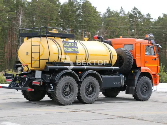 Нефтевоз Камаз 43118  б/у фото 11