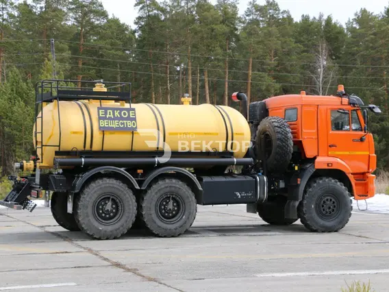 Нефтевоз Камаз 43118  б/у фото 12