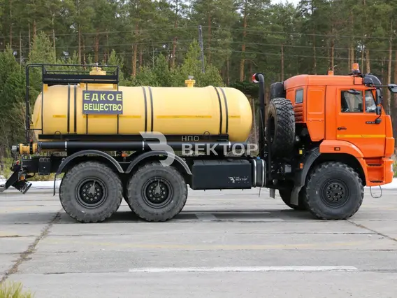 Нефтевоз Камаз 43118  б/у фото 13