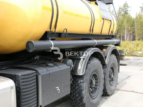 Нефтевоз Камаз 43118  б/у фото 21