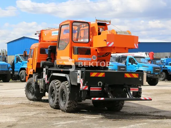 Автокран Автокран Клинцы КС-35719-7-02 (16 тонн) на шасси КАМАЗ-43118  б/у фото 11