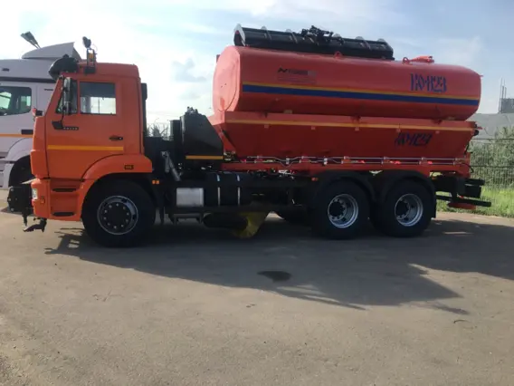 Дорожно-уборочный автомобиль Камаз 65115 2020 года новый