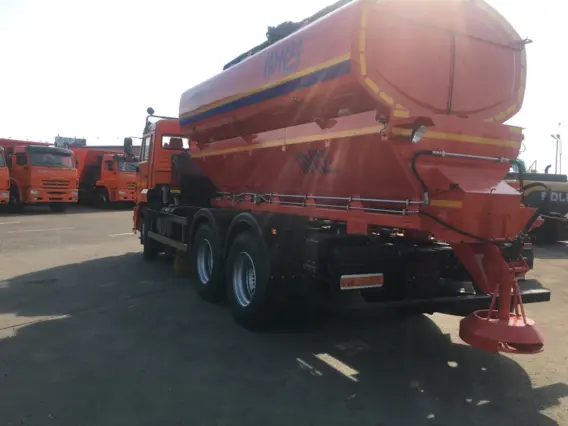 Дорожно-уборочный автомобиль Камаз 65115 2020 года новый фото 3