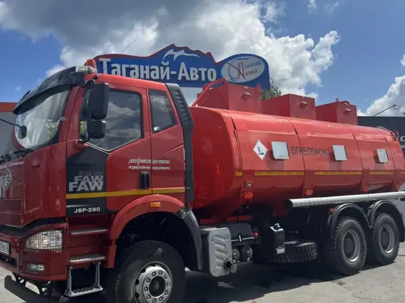 Автотопливозаправщик FAW J6 2026 года новый фото 3
