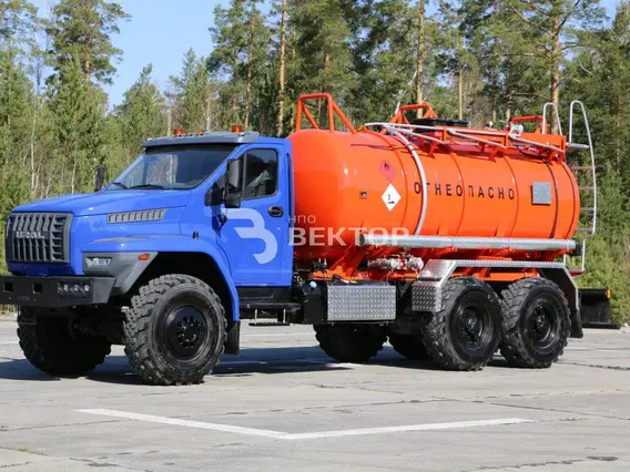 Нефтевоз Урал 4320 NEXT  б/у фото 3