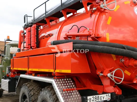 Нефтевоз Урал 4320  б/у фото 18
