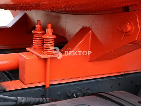 Нефтевоз Камаз 43118  б/у фото 17