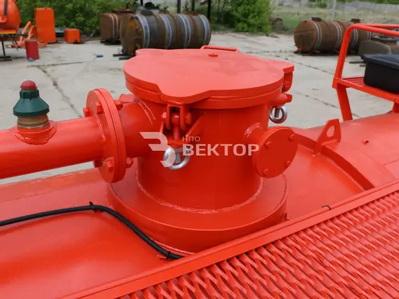 Автотопливозаправщик Камаз 43118  б/у фото 24