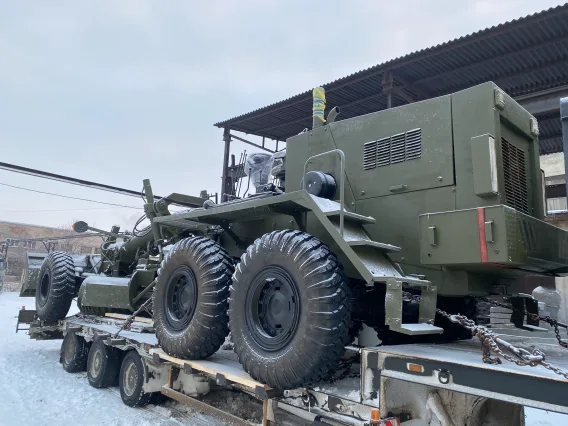 Грейдер ЧСДМ ДЗ-98 2013 года б/у фото 4