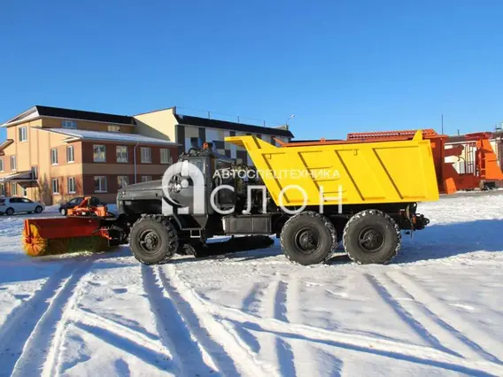 Дорожно-уборочный автомобиль Урал 5557 2025 года новый