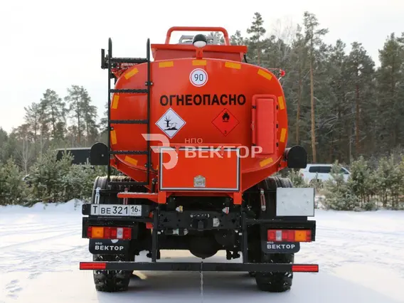 Нефтевоз Камаз 43118  б/у фото 8