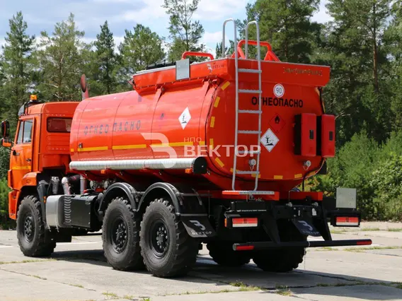 Нефтевоз Камаз 43118  б/у фото 8