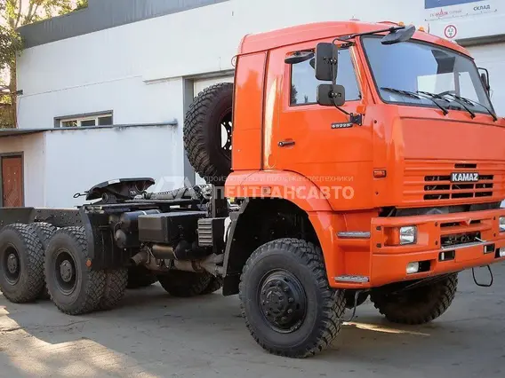 Тягач Камаз 65222 б/у