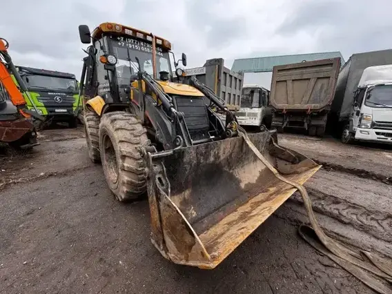 Экскаватор-погрузчик ПРОФЕССИОНАЛ PB388H 2024 года б/у