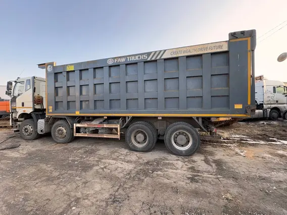 Самосвал FAW J6 2023 года б/у фото 6