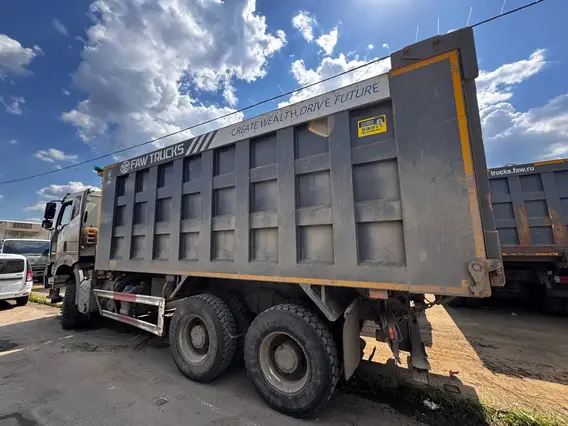 Самосвал FAW J6 2023 года б/у фото 5
