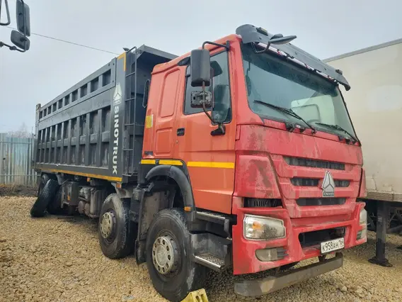 Самосвал Howo HW76 2021 года б/у фото 2