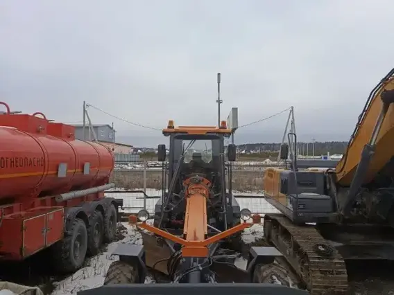 Грейдер UMG АГ-140 2022 года б/у