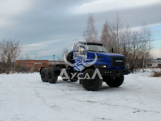 Тягач Урал 4320  б/у