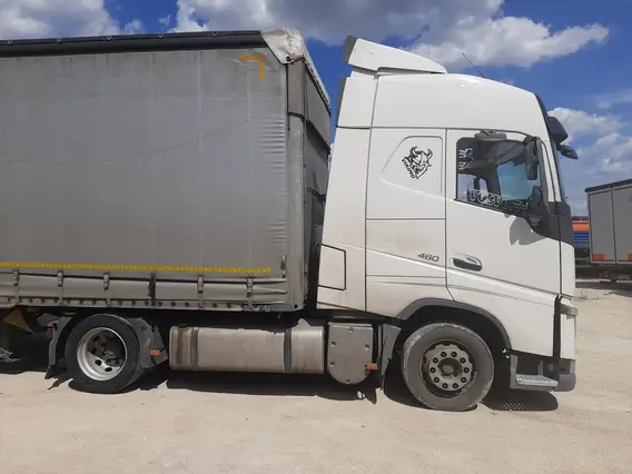 Седельный тягач Volvo FH 2017 года б/у фото 5