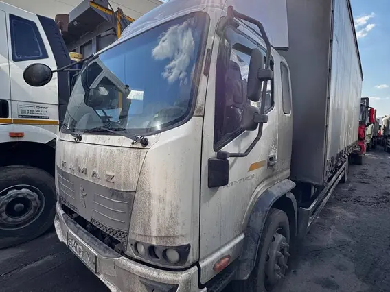Тентованный грузовик Камаз 43082 2023 года б/у фото 4