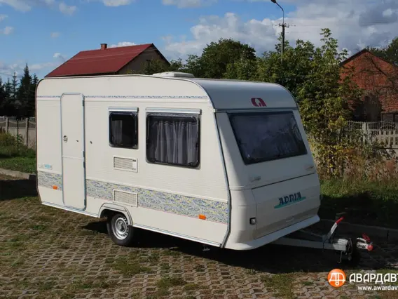 Жилой прицеп Adria UNICA 360 DB 1996 года б/у