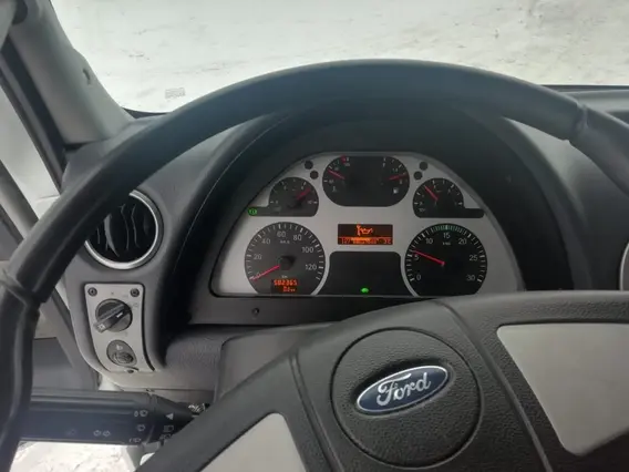 Тягач Ford Cargo 1838T HR 2011 года б/у фото 3