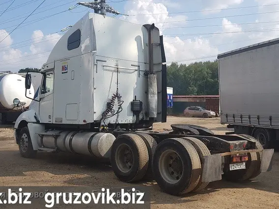 Тягач Freightliner CL120 2003 года б/у фото 16