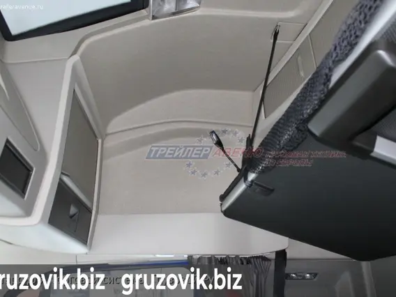 Тягач Volvo FH13 2017 года б/у фото 3