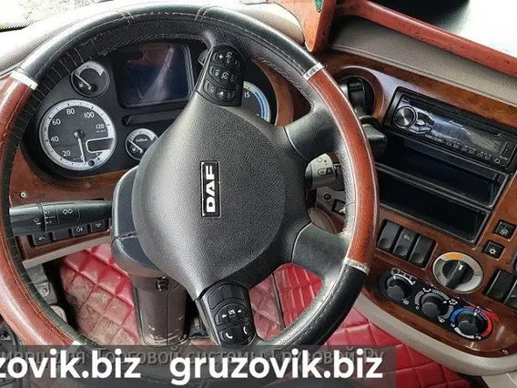 Тягач DAF XF 105.460 Super Space Cab 2008 года б/у фото 12