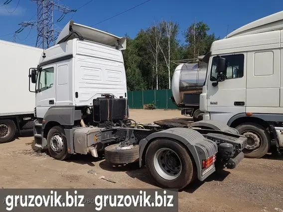 Тягач Mercedes-Benz Axor 1840 LS 2017 года б/у фото 18