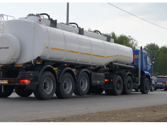 Полуприцеп битумовоз/нефтевоз ППЦ-30 техвода и нефть  новый